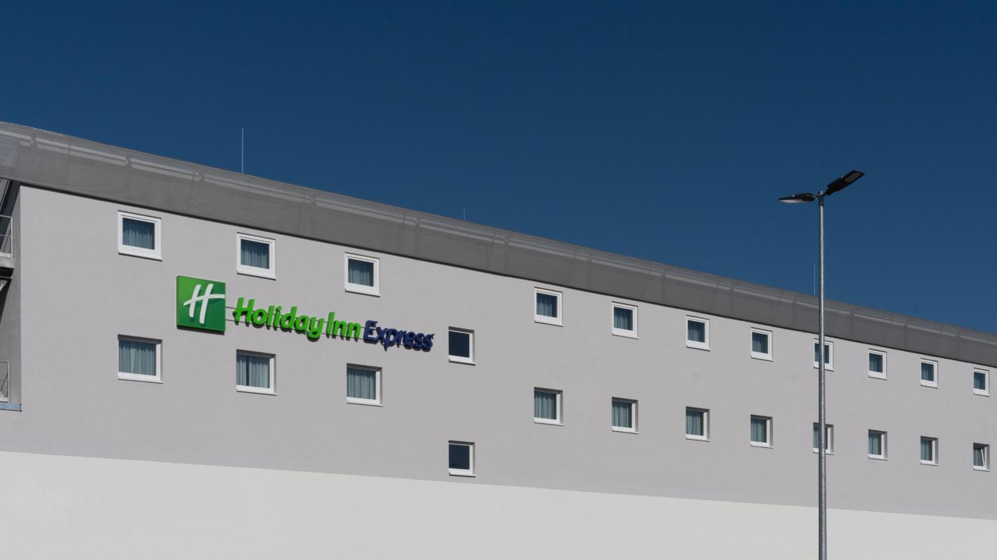Holiday Inn Express - Hamburg South A7-As42 By Ihg Egestorf Dış mekan fotoğraf