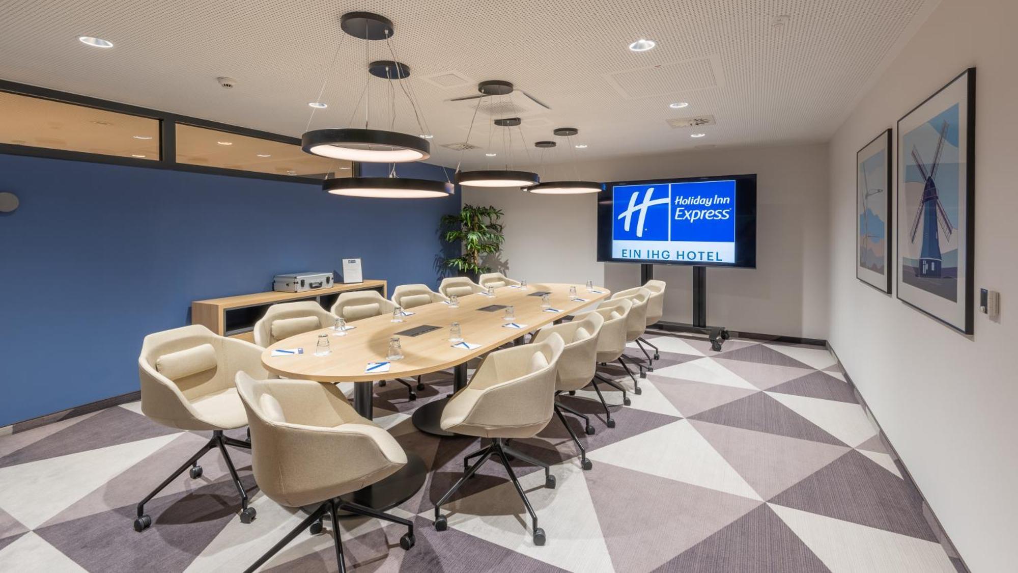 Holiday Inn Express - Hamburg South A7-As42 By Ihg Egestorf Dış mekan fotoğraf